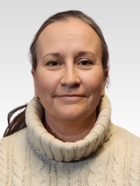 Headshot of Anora Henderson, MD